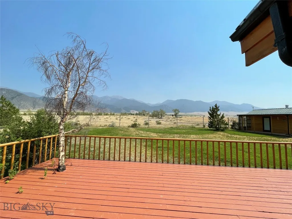 18 White Rock Lane, Whitehall, Montana 59759, Whitehall, Montana 59759, 3 Bedrooms Bedrooms, ,2 BathroomsBathrooms,Residential,For Sale,18 White Rock Lane, Whitehall, Montana 59759,403744
