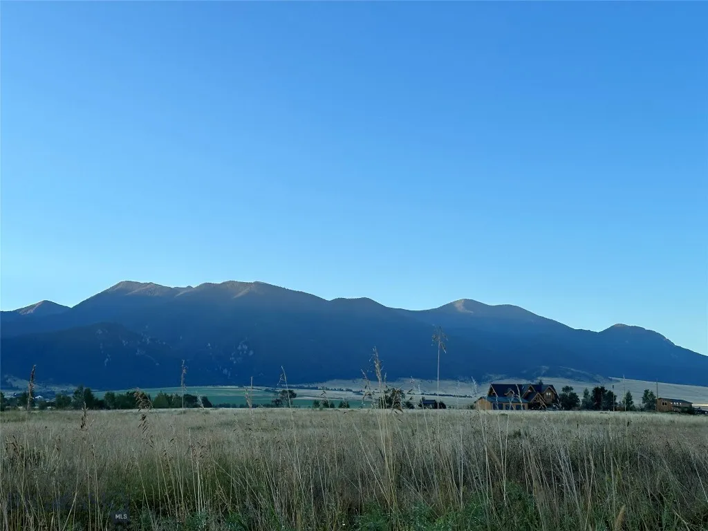 18 White Rock Lane, Whitehall, Montana 59759, Whitehall, Montana 59759, 3 Bedrooms Bedrooms, ,2 BathroomsBathrooms,Residential,For Sale,18 White Rock Lane, Whitehall, Montana 59759,403744
