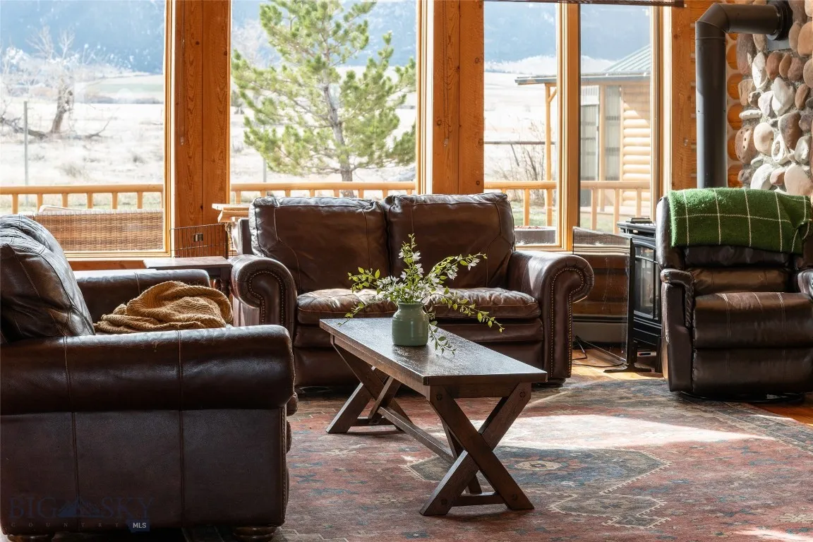 18 White Rock Lane, Whitehall, Montana 59759, Whitehall, Montana 59759, 3 Bedrooms Bedrooms, ,2 BathroomsBathrooms,Residential,For Sale,18 White Rock Lane, Whitehall, Montana 59759,403744