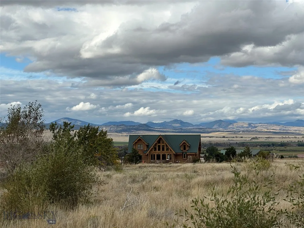 18 White Rock Lane, Whitehall, Montana 59759, Whitehall, Montana 59759, 3 Bedrooms Bedrooms, ,2 BathroomsBathrooms,Residential,For Sale,18 White Rock Lane, Whitehall, Montana 59759,403744
