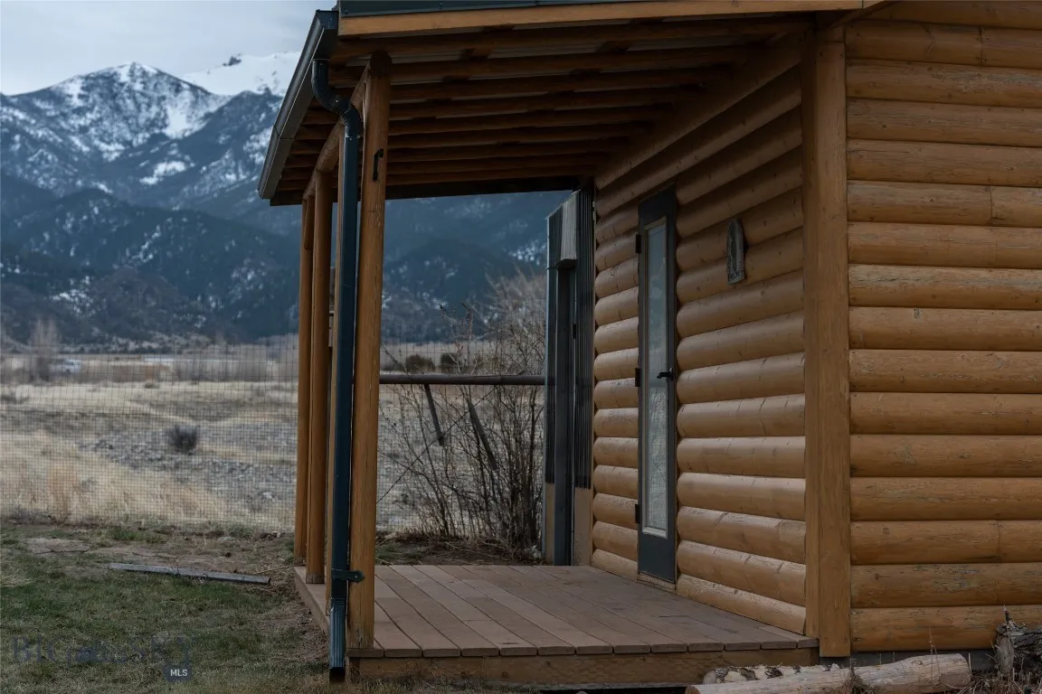 18 White Rock Lane, Whitehall, Montana 59759, Whitehall, Montana 59759, 3 Bedrooms Bedrooms, ,2 BathroomsBathrooms,Residential,For Sale,18 White Rock Lane, Whitehall, Montana 59759,403744