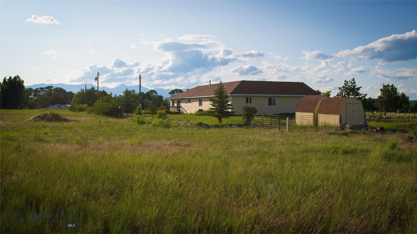 65 Indian Rings Road, Big Timber, Montana 59011, Big Timber, Montana 59011, 4 Bedrooms Bedrooms, ,2 BathroomsBathrooms,Residential,For Sale,65 Indian Rings Road, Big Timber, Montana 59011,403651