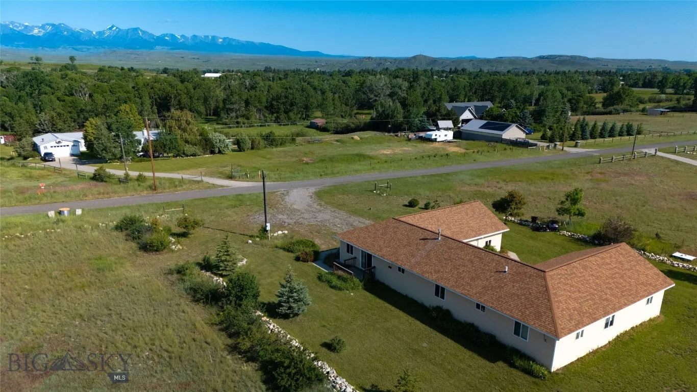 65 Indian Rings Road, Big Timber, Montana 59011, Big Timber, Montana 59011, 4 Bedrooms Bedrooms, ,2 BathroomsBathrooms,Residential,For Sale,65 Indian Rings Road, Big Timber, Montana 59011,403651
