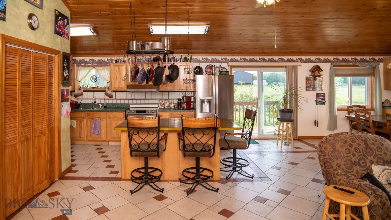 65 Indian Rings Road, Big Timber, Montana 59011, Big Timber, Montana 59011, 4 Bedrooms Bedrooms, ,2 BathroomsBathrooms,Residential,For Sale,65 Indian Rings Road, Big Timber, Montana 59011,403651