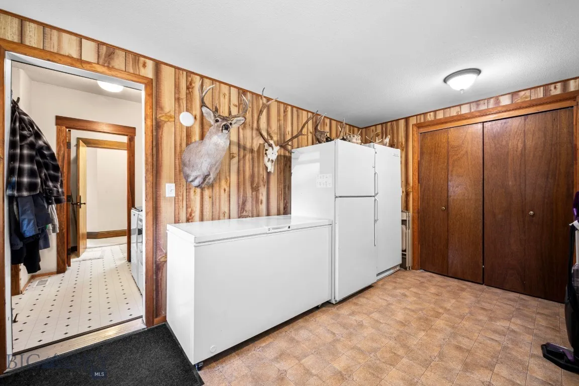 3400 Magenta Road, Bozeman, Montana 59718, Bozeman, Montana 59718, 4 Bedrooms Bedrooms, ,2 BathroomsBathrooms,Residential,For Sale,3400 Magenta Road, Bozeman, Montana 59718,0,403705