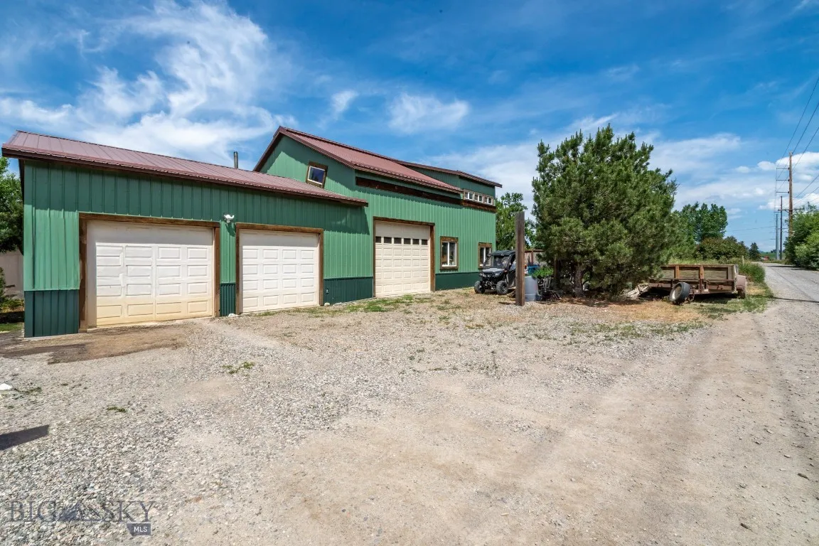 Shop with 2 car garage attached