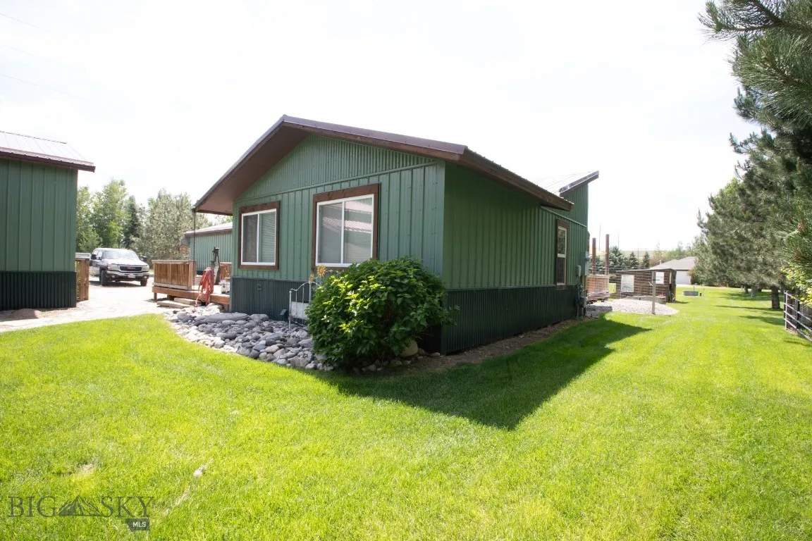 3400 Magenta Road, Bozeman, Montana 59718, Bozeman, Montana 59718, 4 Bedrooms Bedrooms, ,2 BathroomsBathrooms,Residential,For Sale,3400 Magenta Road, Bozeman, Montana 59718,0,403705