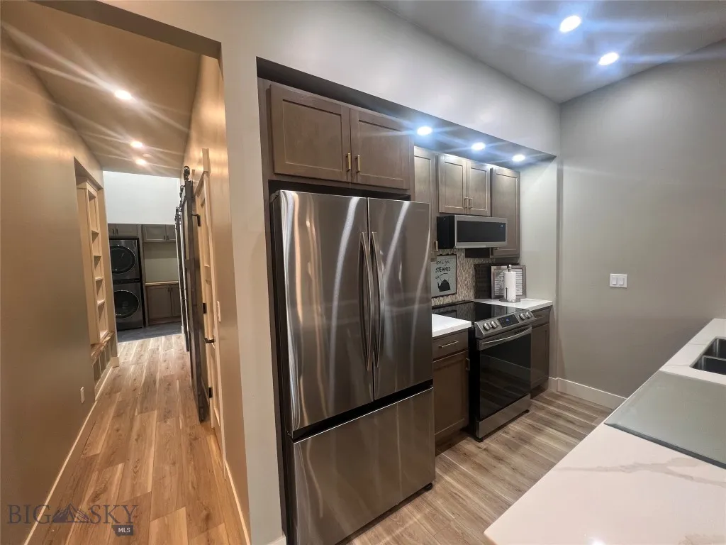 116 W Park A, Butte, Montana 59701, Butte, Montana 59701, 1 Bedroom Bedrooms, ,1 BathroomBathrooms,Residential,For Sale,116 W Park A, Butte, Montana 59701,403771