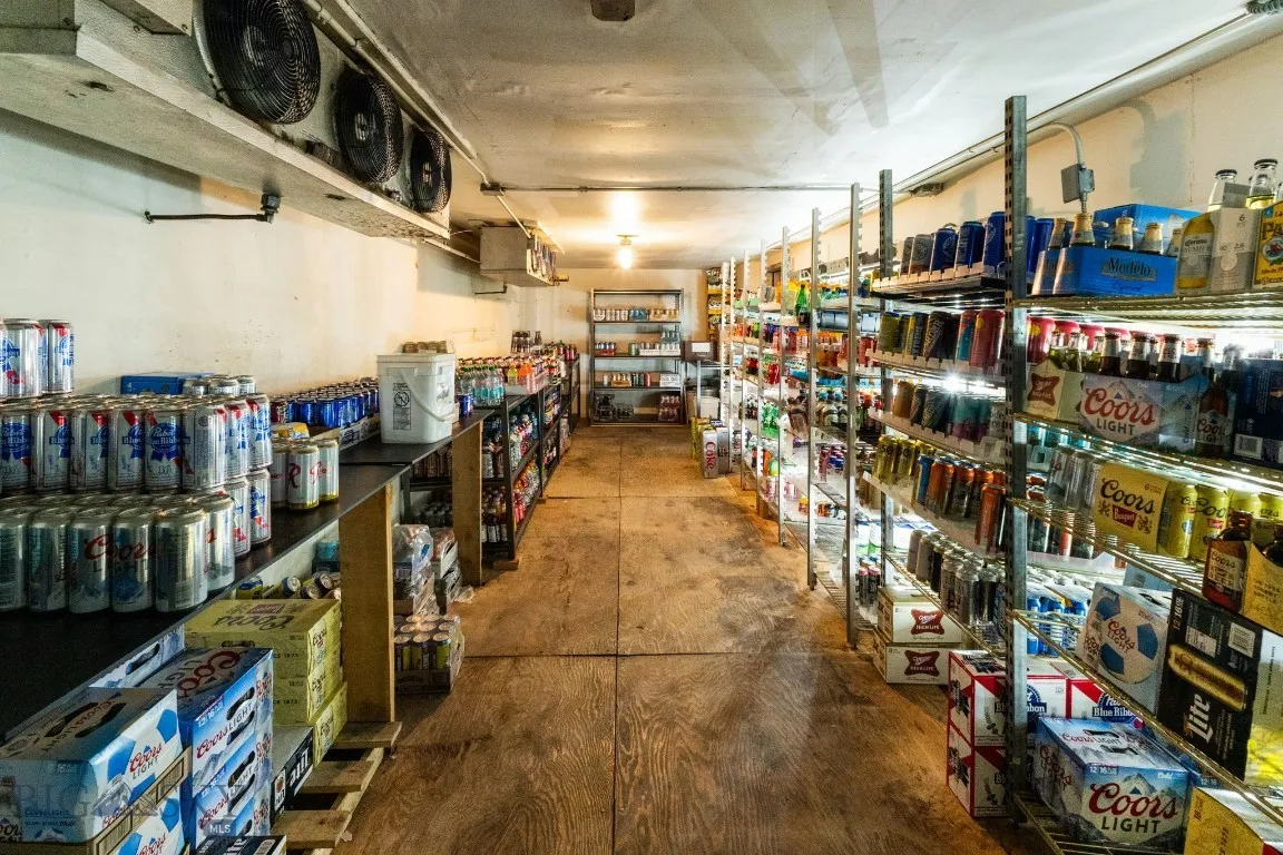 325 S Main Street, Twin Bridges, Montana 59754, Twin Bridges, Montana 59754, ,Commercial Sale,For Sale,325 S Main Street, Twin Bridges, Montana 59754,0,403778