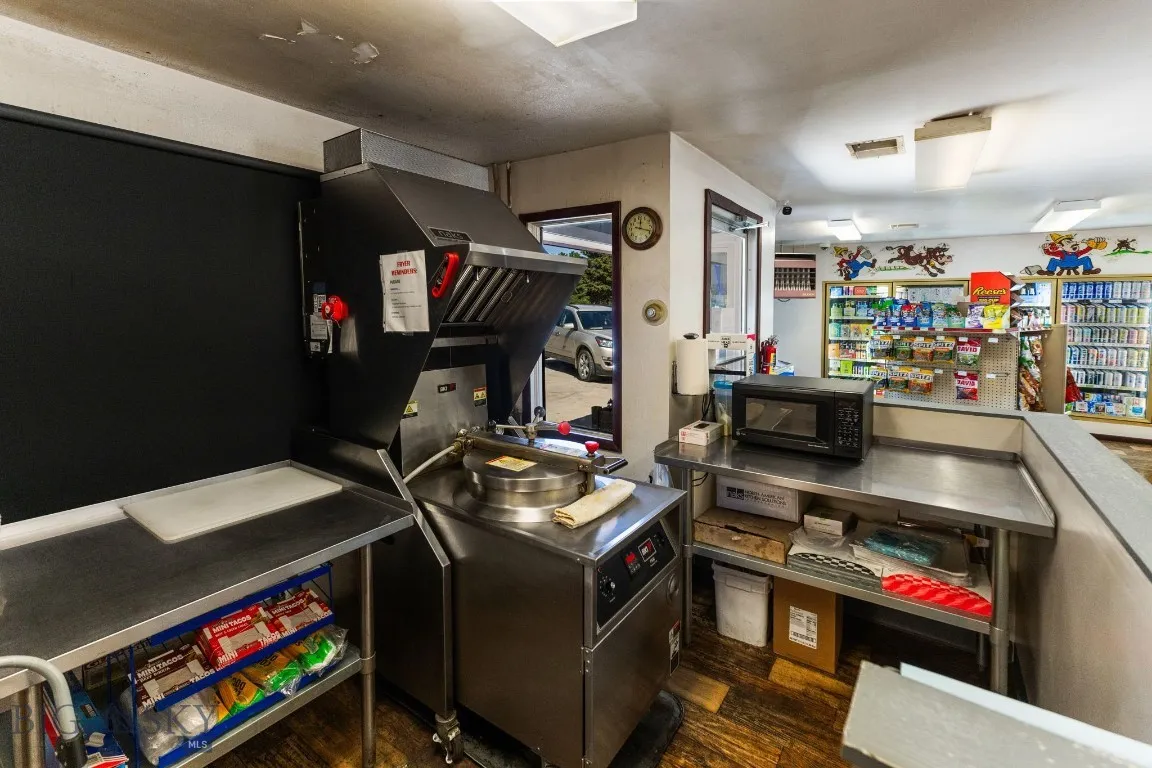 325 S Main Street, Twin Bridges, Montana 59754, Twin Bridges, Montana 59754, ,Commercial Sale,For Sale,325 S Main Street, Twin Bridges, Montana 59754,0,403778