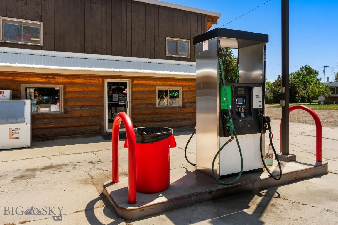 325 S Main Street, Twin Bridges, Montana 59754, Twin Bridges, Montana 59754, ,Commercial Sale,For Sale,325 S Main Street, Twin Bridges, Montana 59754,0,403778