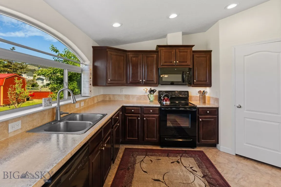 201 N Jackson Street, Boulder, Montana 59632, Boulder, Montana 59632, 3 Bedrooms Bedrooms, ,2 BathroomsBathrooms,Residential,For Sale,201 N Jackson Street, Boulder, Montana 59632,403737