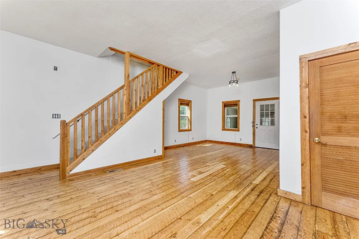 3205 W Babcock, Bozeman, Montana 59718, Bozeman, Montana 59718, 2 Bedrooms Bedrooms, ,1 BathroomBathrooms,Residential,For Sale,3205 W Babcock, Bozeman, Montana 59718,403774