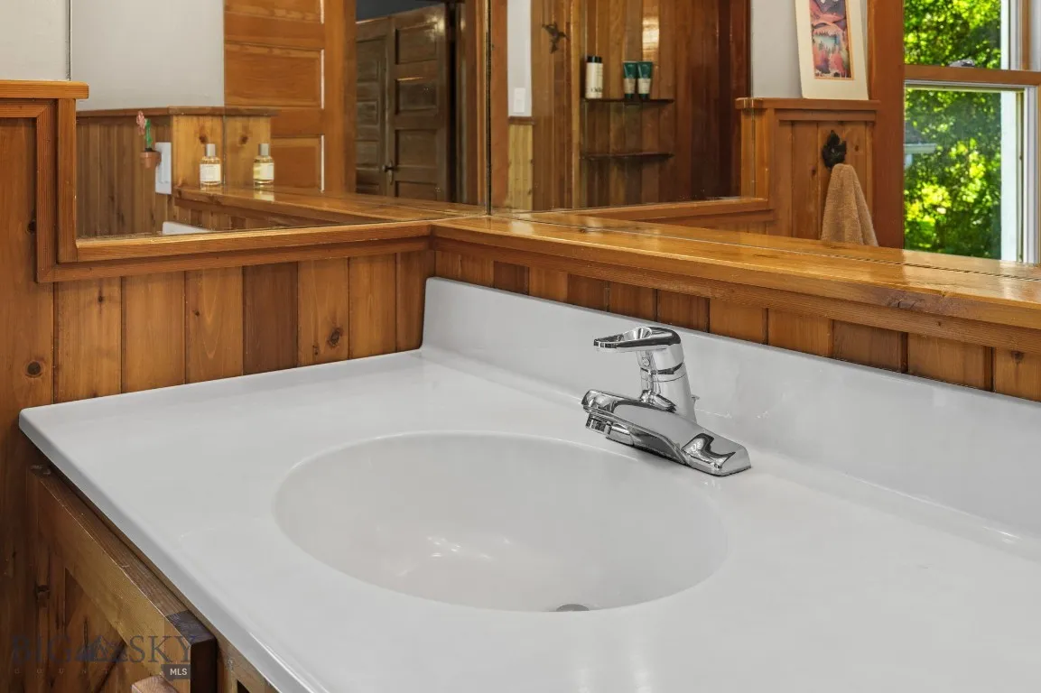 216 S 3rd Avenue, Bozeman, Montana 59715, Bozeman, Montana 59715, 3 Bedrooms Bedrooms, ,1 BathroomBathrooms,Residential,For Sale,216 S 3rd Avenue, Bozeman, Montana 59715,403610