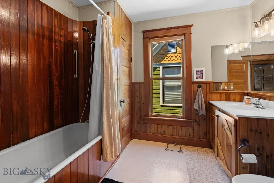216 S 3rd Avenue, Bozeman, Montana 59715, Bozeman, Montana 59715, 3 Bedrooms Bedrooms, ,1 BathroomBathrooms,Residential,For Sale,216 S 3rd Avenue, Bozeman, Montana 59715,403610
