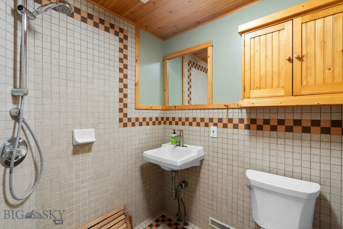 216 S 3rd Avenue, Bozeman, Montana 59715, Bozeman, Montana 59715, 3 Bedrooms Bedrooms, ,1 BathroomBathrooms,Residential,For Sale,216 S 3rd Avenue, Bozeman, Montana 59715,403610