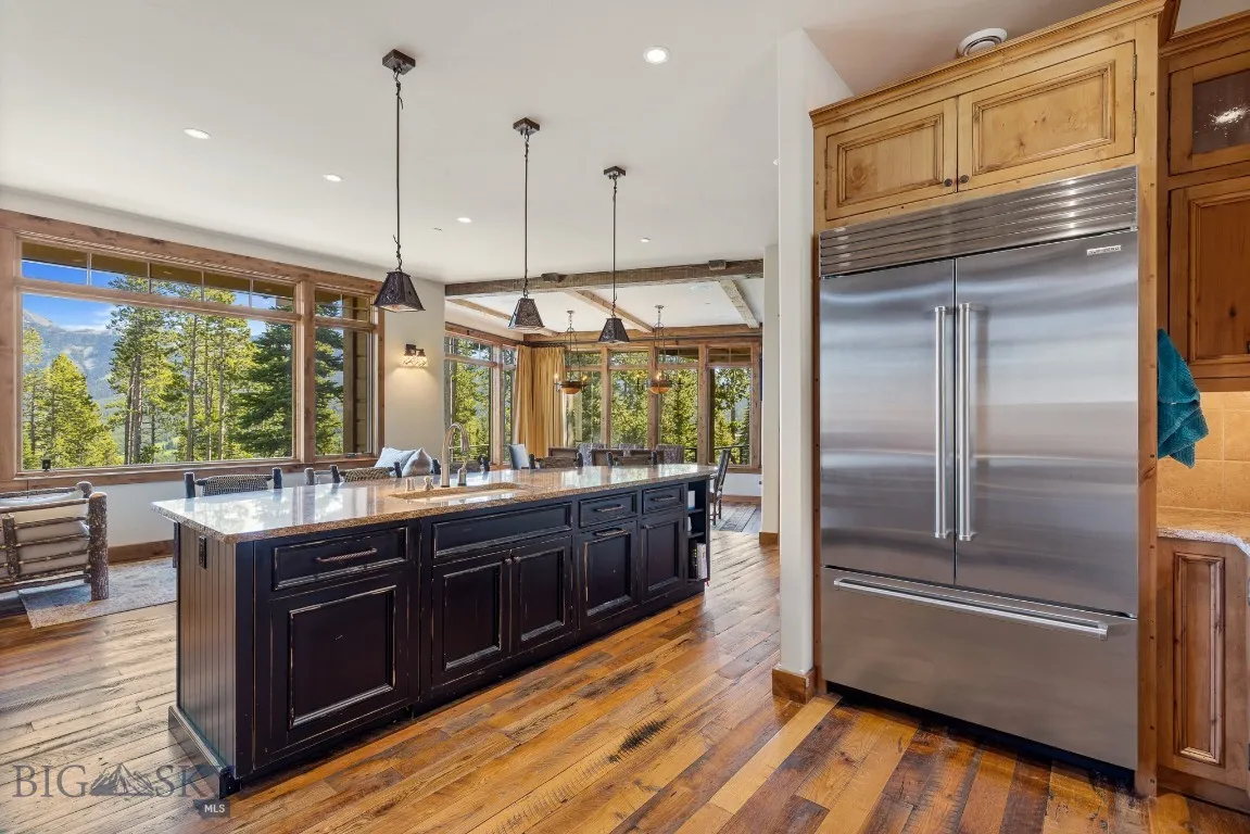 Kitchen island
