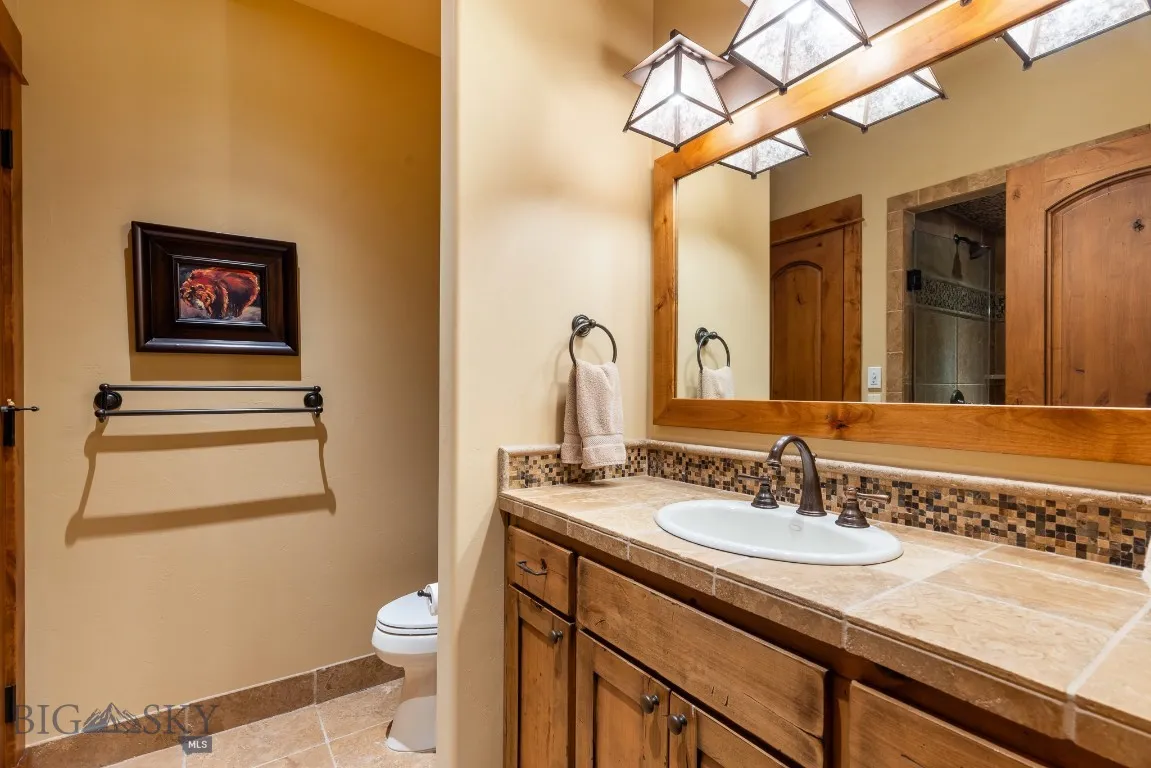 Lower level bath