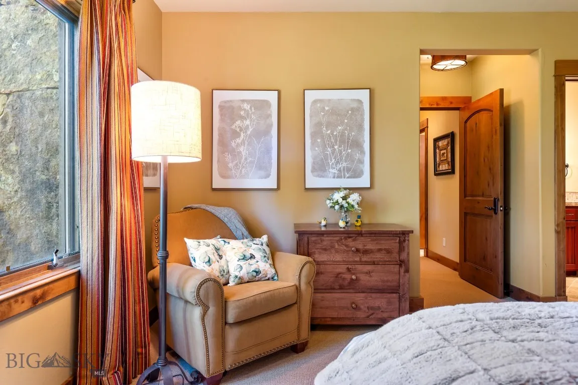 Lower level second ensuite bedroom 1