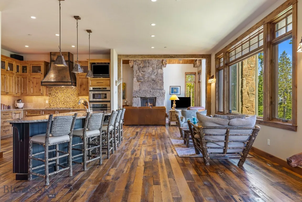 Kitchen to Living room