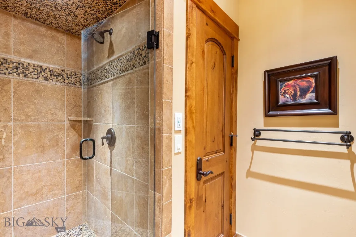 Lower level bath