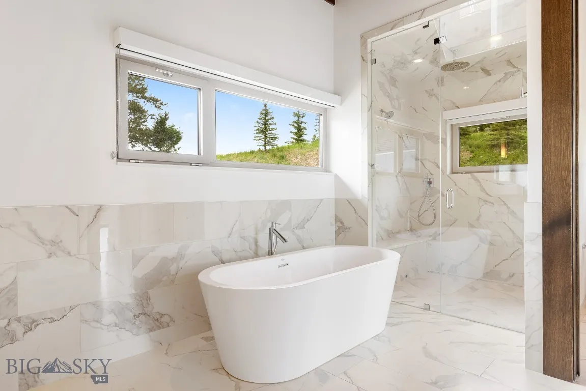 Beautiful bathroom with tub and shower