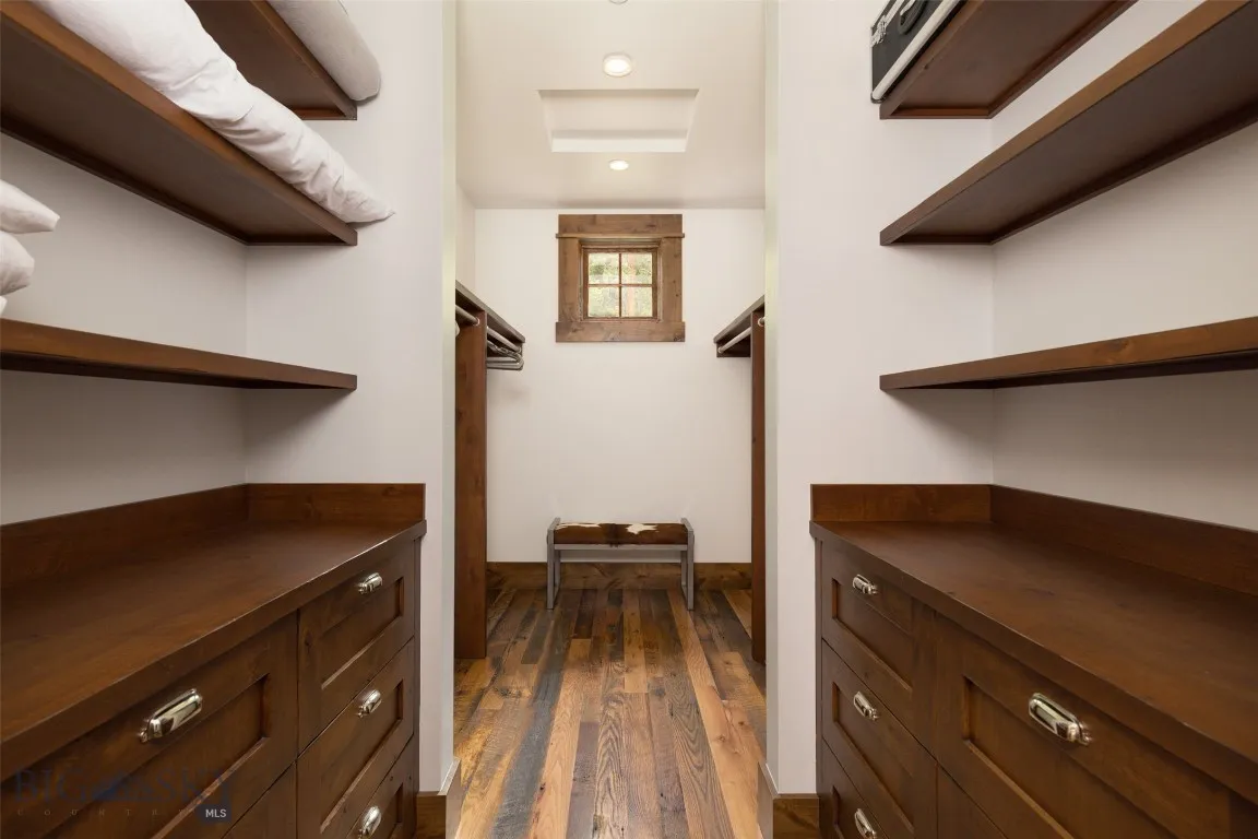 Closet