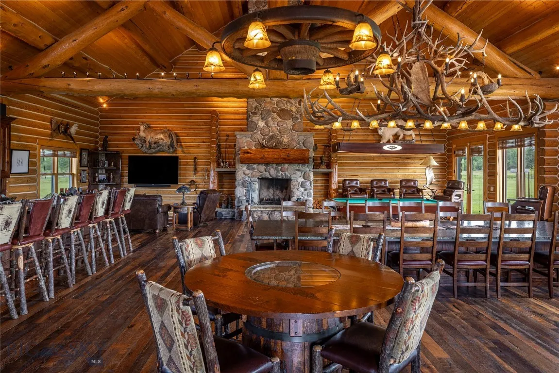 Entertainment Center Interior