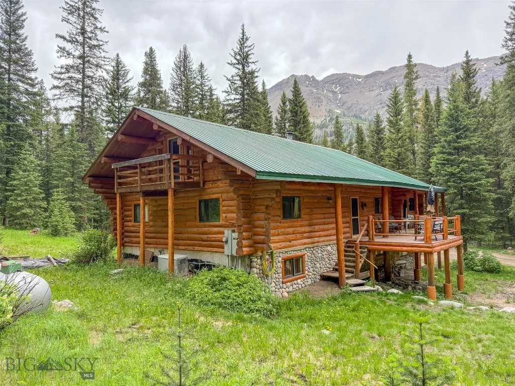 6 Arrowpoint, Silver Gate, Montana 59081, Silver Gate, Montana 59081, 4 Bedrooms Bedrooms, ,1 BathroomBathrooms,Residential,For Sale,6 Arrowpoint, Silver Gate, Montana 59081,0,403840