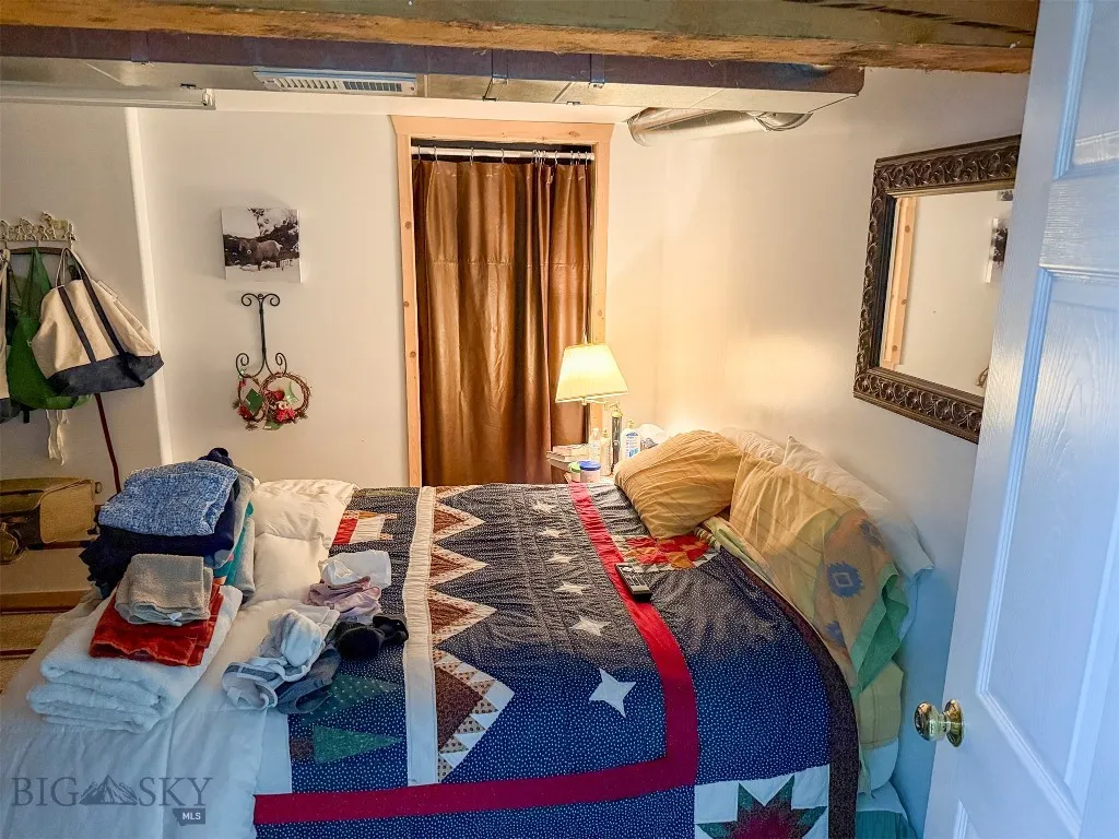 6 Arrowpoint, Silver Gate, Montana 59081, Silver Gate, Montana 59081, 4 Bedrooms Bedrooms, ,1 BathroomBathrooms,Residential,For Sale,6 Arrowpoint, Silver Gate, Montana 59081,0,403840