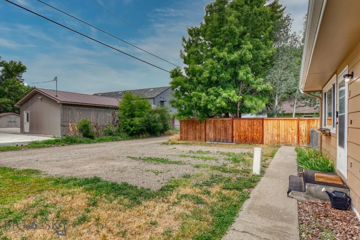 105 N Yellowstone 3, Livingston, Montana 59047, Livingston, Montana 59047, 2 Bedrooms Bedrooms, ,1 BathroomBathrooms,Residential,For Sale,105 N Yellowstone 3, Livingston, Montana 59047,403845