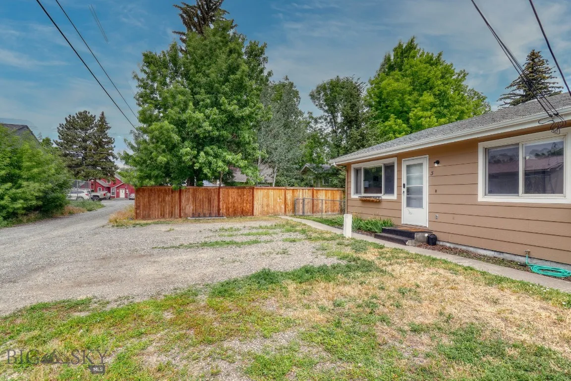 105 N Yellowstone 3, Livingston, Montana 59047, Livingston, Montana 59047, 2 Bedrooms Bedrooms, ,1 BathroomBathrooms,Residential,For Sale,105 N Yellowstone 3, Livingston, Montana 59047,403845