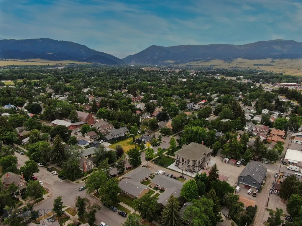 105 N Yellowstone 3, Livingston, Montana 59047, Livingston, Montana 59047, 2 Bedrooms Bedrooms, ,1 BathroomBathrooms,Residential,For Sale,105 N Yellowstone 3, Livingston, Montana 59047,403845