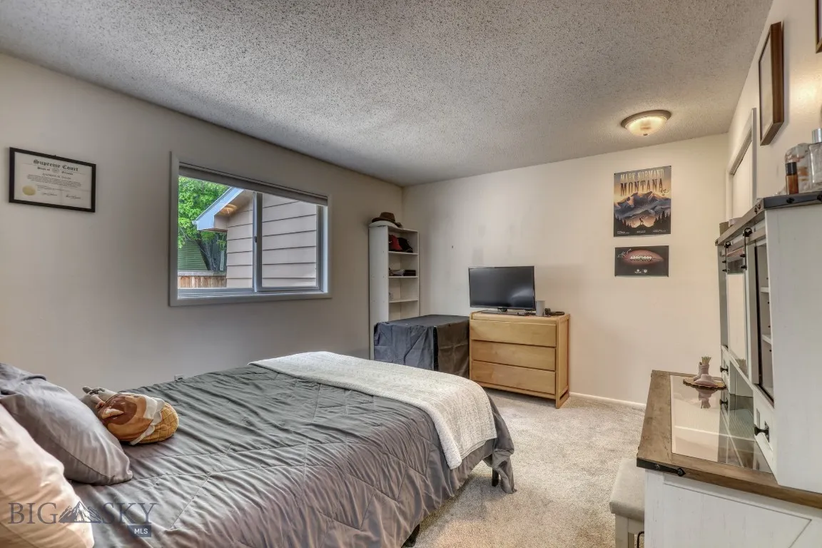 105 N Yellowstone 3, Livingston, Montana 59047, Livingston, Montana 59047, 2 Bedrooms Bedrooms, ,1 BathroomBathrooms,Residential,For Sale,105 N Yellowstone 3, Livingston, Montana 59047,403845
