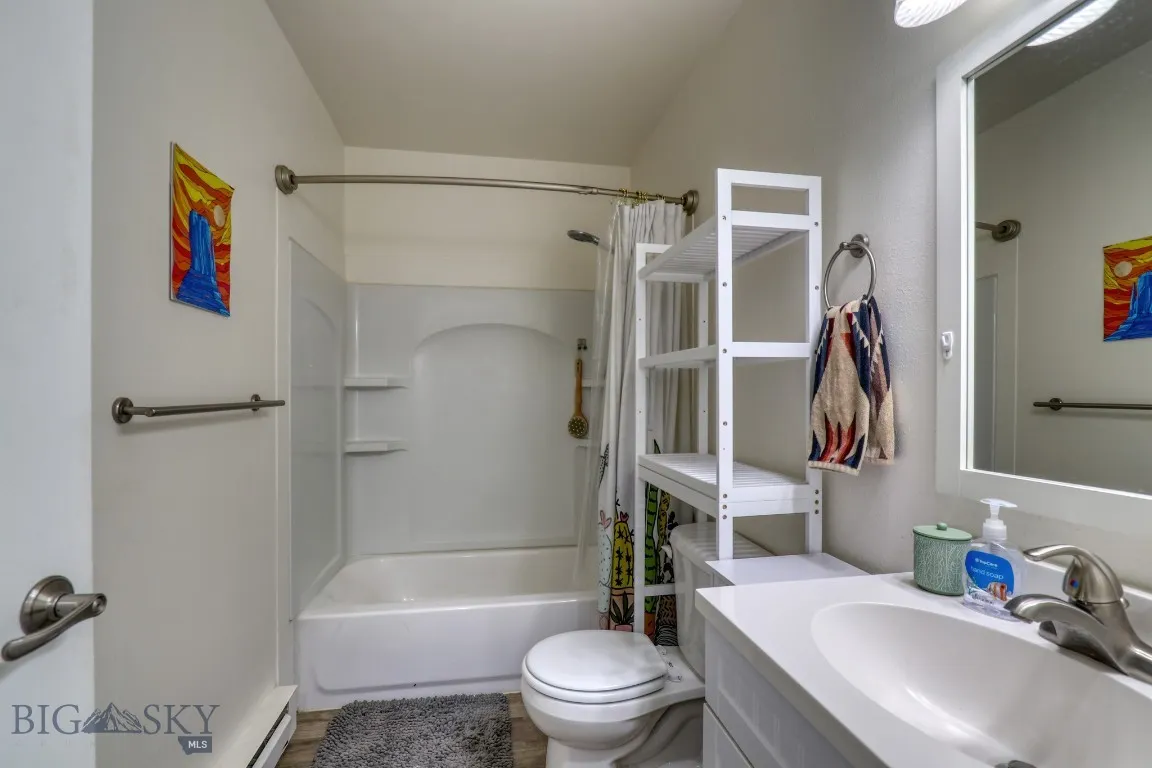 105 N Yellowstone 3, Livingston, Montana 59047, Livingston, Montana 59047, 2 Bedrooms Bedrooms, ,1 BathroomBathrooms,Residential,For Sale,105 N Yellowstone 3, Livingston, Montana 59047,403845