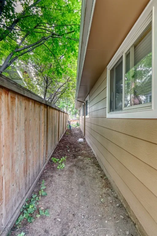 105 N Yellowstone 3, Livingston, Montana 59047, Livingston, Montana 59047, 2 Bedrooms Bedrooms, ,1 BathroomBathrooms,Residential,For Sale,105 N Yellowstone 3, Livingston, Montana 59047,403845