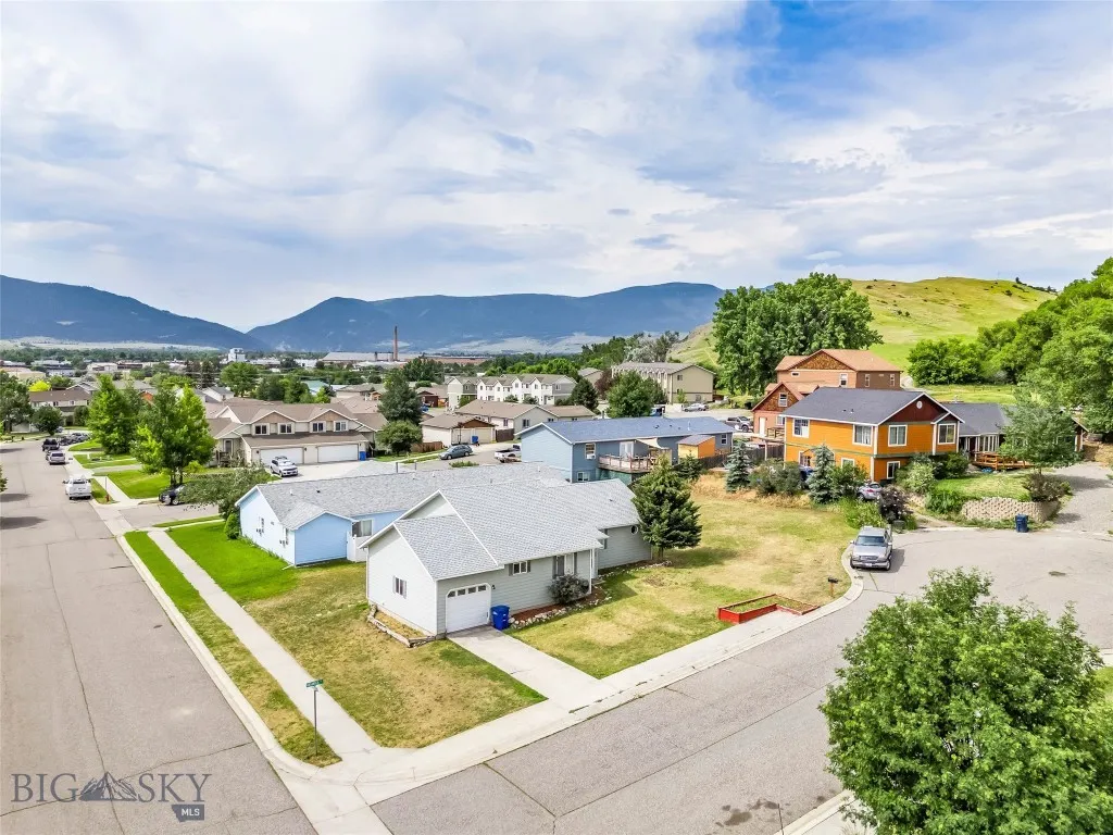 1304 Absaroka Court, Livingston, Montana 59047, Livingston, Montana 59047, ,Residential Income,For Sale,1304 Absaroka Court, Livingston, Montana 59047,403762