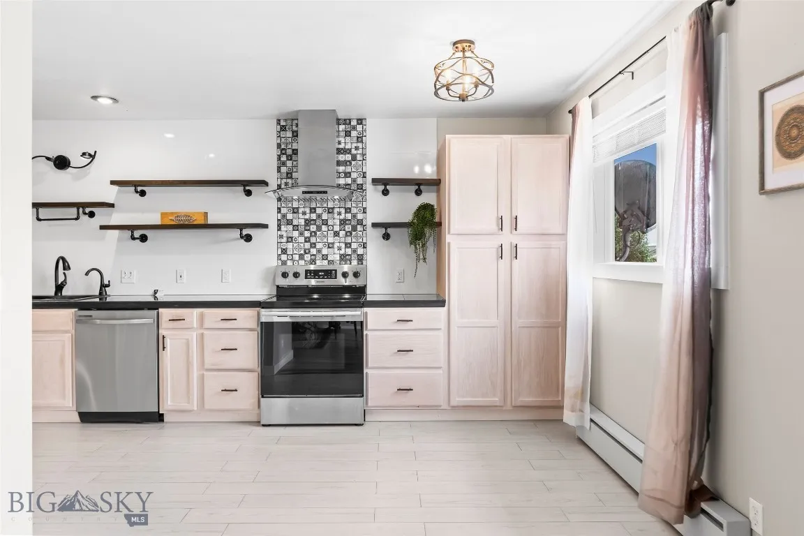 1304 Absaroka Court, Livingston, Montana 59047, Livingston, Montana 59047, ,Residential Income,For Sale,1304 Absaroka Court, Livingston, Montana 59047,403762