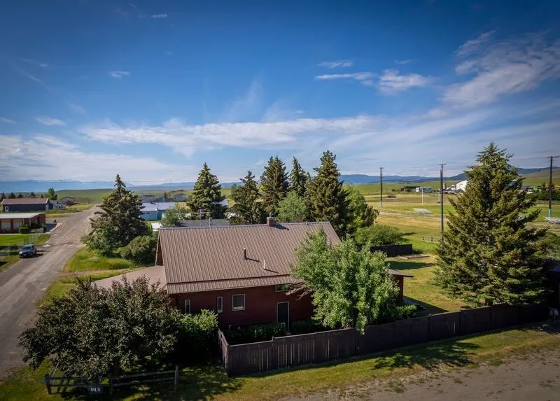302 Ordway Street S, Wilsall, Montana 59086, Wilsall, Montana 59086, 4 Bedrooms Bedrooms, ,2 BathroomsBathrooms,Residential,For Sale,302 Ordway Street S, Wilsall, Montana 59086,403667