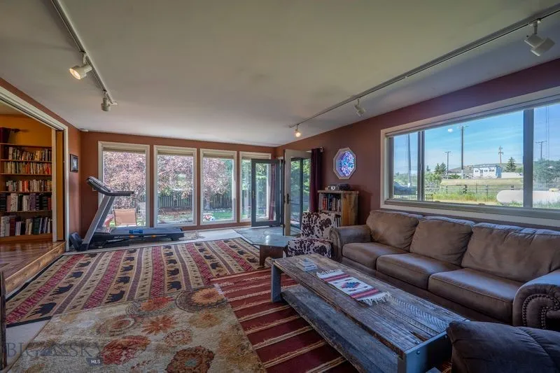 302 Ordway Street S, Wilsall, Montana 59086, Wilsall, Montana 59086, 4 Bedrooms Bedrooms, ,2 BathroomsBathrooms,Residential,For Sale,302 Ordway Street S, Wilsall, Montana 59086,403667