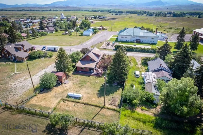 302 Ordway Street S, Wilsall, Montana 59086, Wilsall, Montana 59086, 4 Bedrooms Bedrooms, ,2 BathroomsBathrooms,Residential,For Sale,302 Ordway Street S, Wilsall, Montana 59086,403667