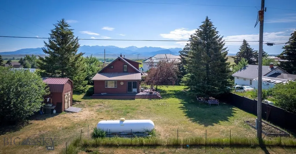 302 Ordway Street S, Wilsall, Montana 59086, Wilsall, Montana 59086, 4 Bedrooms Bedrooms, ,2 BathroomsBathrooms,Residential,For Sale,302 Ordway Street S, Wilsall, Montana 59086,403667