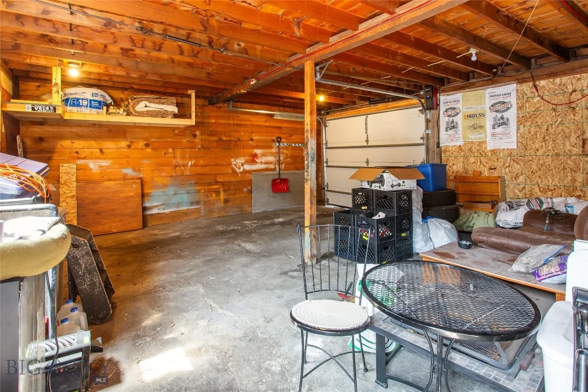 221 E Front, Butte, Montana 59701, Butte, Montana 59701, 3 Bedrooms Bedrooms, ,1 BathroomBathrooms,Residential,For Sale,221 E Front, Butte, Montana 59701,403868