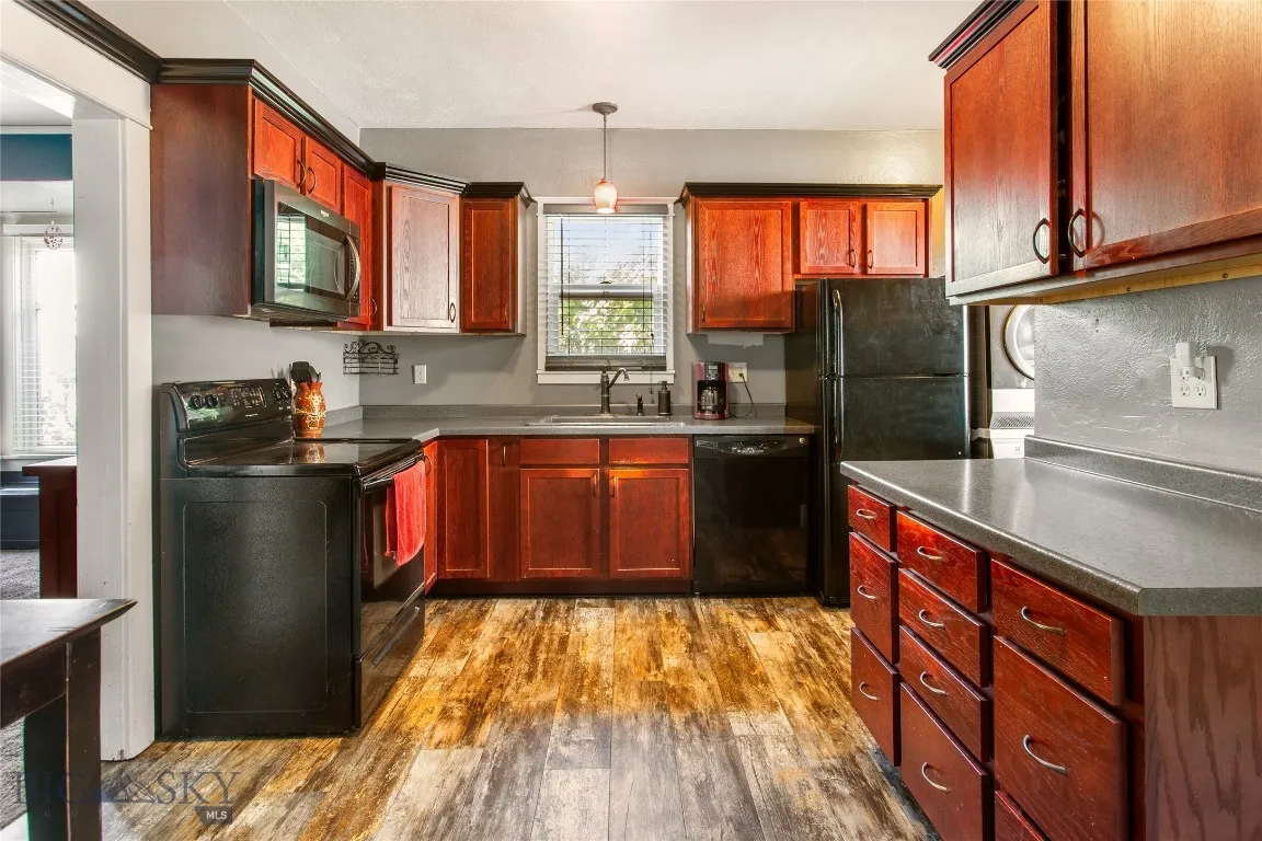 221 E Front, Butte, Montana 59701, Butte, Montana 59701, 3 Bedrooms Bedrooms, ,1 BathroomBathrooms,Residential,For Sale,221 E Front, Butte, Montana 59701,403868