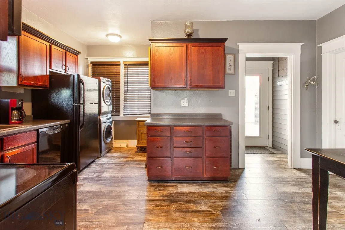 221 E Front, Butte, Montana 59701, Butte, Montana 59701, 3 Bedrooms Bedrooms, ,1 BathroomBathrooms,Residential,For Sale,221 E Front, Butte, Montana 59701,403868
