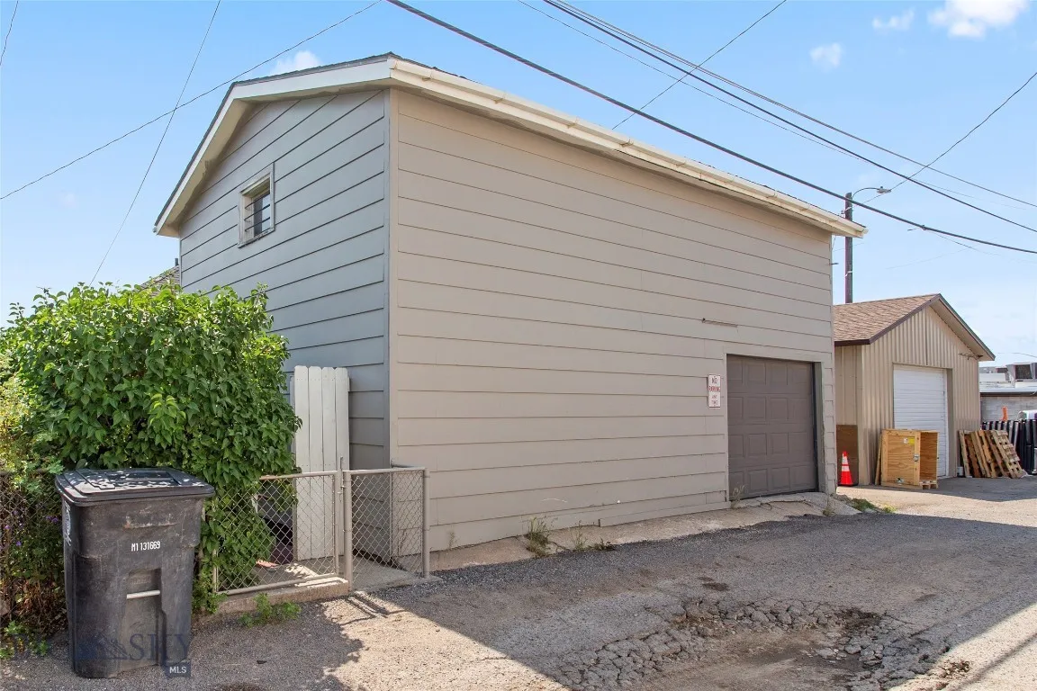 221 E Front, Butte, Montana 59701, Butte, Montana 59701, 3 Bedrooms Bedrooms, ,1 BathroomBathrooms,Residential,For Sale,221 E Front, Butte, Montana 59701,403868