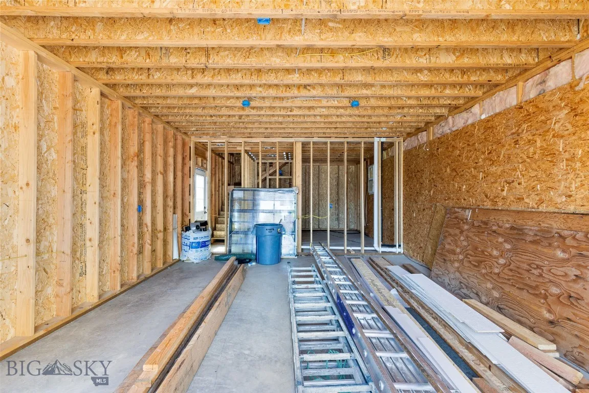 Oversided third bay garage