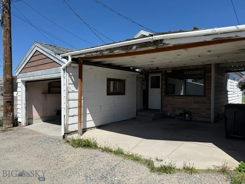 1915 S Montana, Butte, Montana 59701, Butte, Montana 59701, 2 Bedrooms Bedrooms, ,1 BathroomBathrooms,Residential,For Sale,1915 S Montana, Butte, Montana 59701,403661