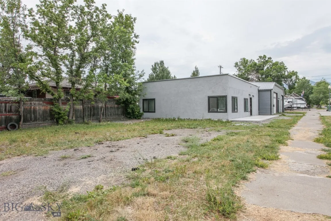 607 W Chinook Street, Livingston, Montana 59047, Livingston, Montana 59047, 3 Bedrooms Bedrooms, ,2 BathroomsBathrooms,Residential,For Sale,607 W Chinook Street, Livingston, Montana 59047,403865