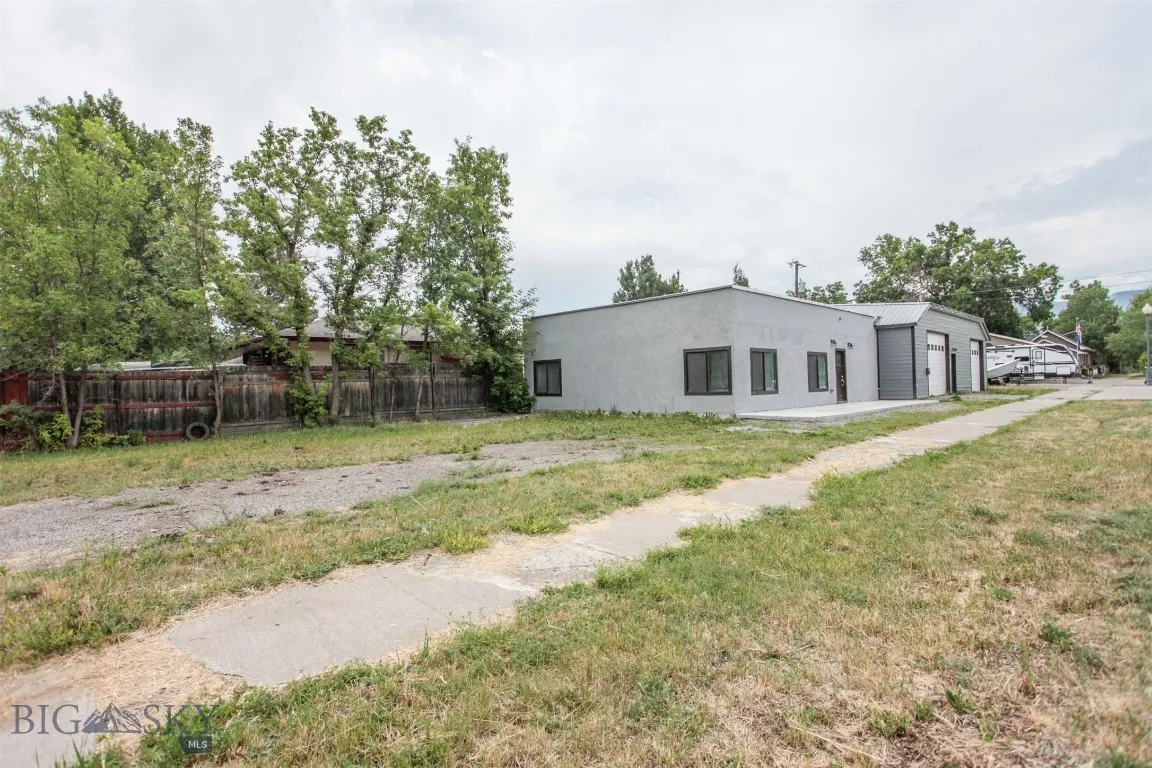 607 W Chinook Street, Livingston, Montana 59047, Livingston, Montana 59047, 3 Bedrooms Bedrooms, ,2 BathroomsBathrooms,Residential,For Sale,607 W Chinook Street, Livingston, Montana 59047,403865